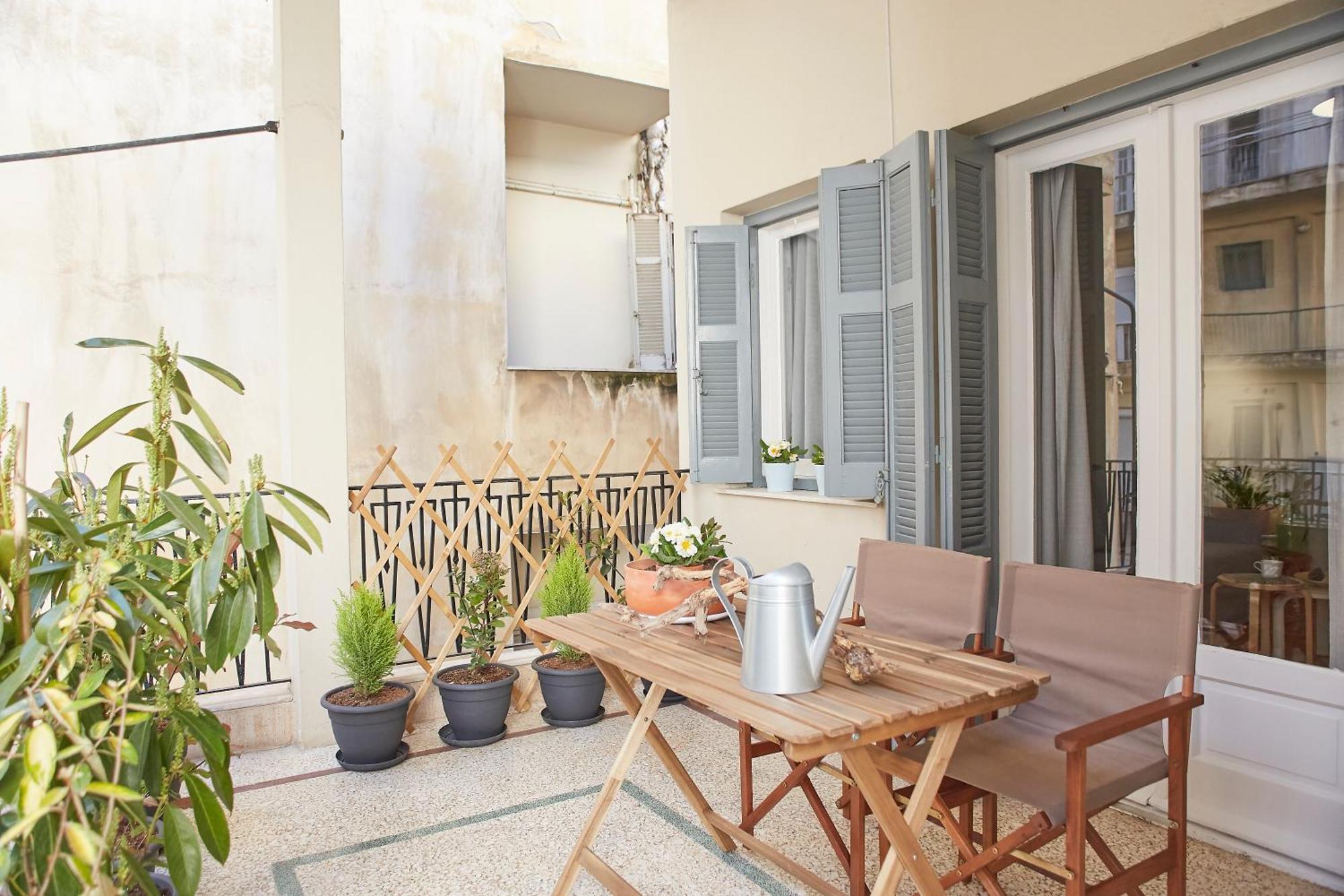 Bright Bright B Central Apartment With Balcony テッサロニキ エクステリア 写真